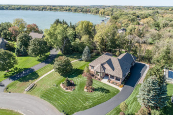 Lac La Belle Home For Sale in Oconomowoc Wisconsin
