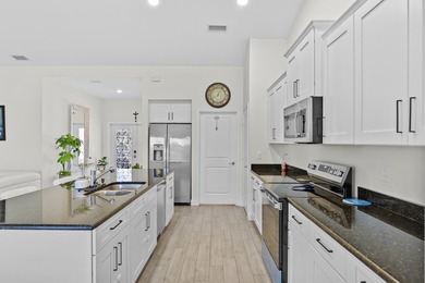 Beautiful CBS single-family home built in 2022, featuring 4 - photo 15