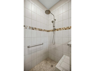 Welcome to this beautifully maintained 3-bedroom, 2-bath home - photo 21