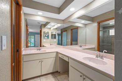 Welcome to your Spring Hill Florida dream home! This beautifully - photo 31