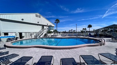 Lakefront Triple-Wide Home in Harbor Cove's Premier 55+ - photo 39