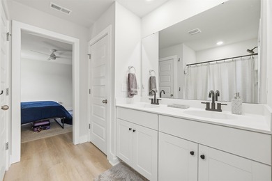 OPEN HOUSE ON 7/12 @11AM-1 PM. Welcome home to this stunning - photo 19