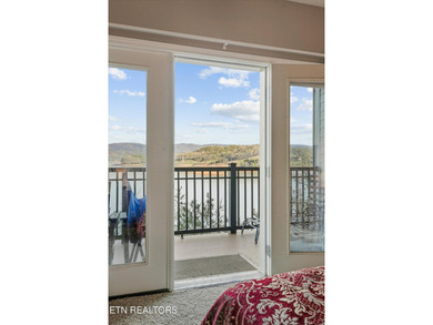Welcome to easy lakefront living in the highly sought-after - photo 20