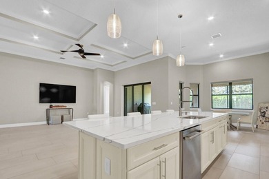 Stunning 4 bedroom/ 3.5 bath on .42 acres in the gated community - photo 20
