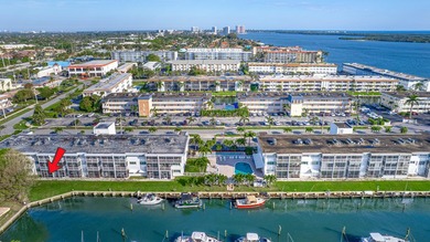 Motivated Seller! BOATERS DREAM for only $2/foot!! Intracoastal - photo 1