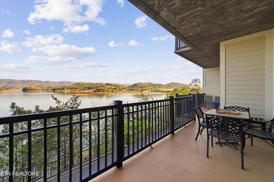 Welcome to easy lakefront living in the highly sought-after - photo 25
