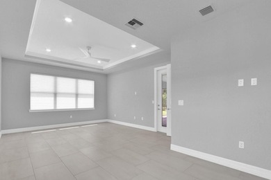 Stunning 4 bedroom/ 3.5 bath on .42 acres in the gated community - photo 25