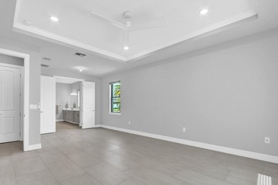Stunning 4 bedroom/ 3.5 bath on .42 acres in the gated community - photo 26
