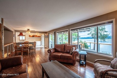 Enjoy waterfront living in this inviting 3,276 sq. ft. home - photo 11