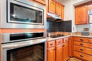This beautiful 3-bedroom, 2-bathroom home combines classic charm - photo 14