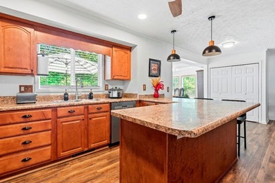 This beautiful 3-bedroom, 2-bathroom home combines classic charm - photo 15