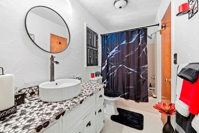 This beautiful 3-bedroom, 2-bathroom home combines classic charm - photo 25