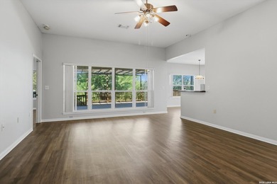 Welcome to this beautifully updated handicap-accessible - photo 6
