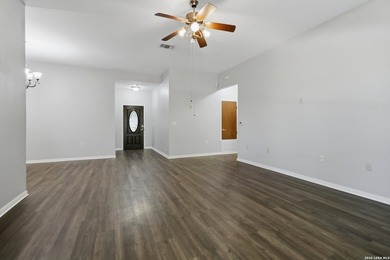 Welcome to this beautifully updated handicap-accessible - photo 7