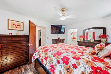 This beautiful 3-bedroom, 2-bathroom home combines classic charm - photo 29