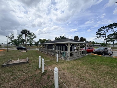Outstanding opportunity !! LOCATION, LOCATION, LOCATION! This - photo 31