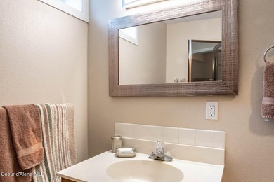 Enjoy waterfront living in this inviting 3,276 sq. ft. home - photo 45