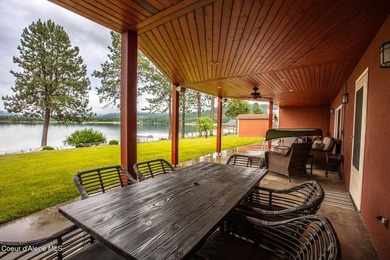 Enjoy waterfront living in this inviting 3,276 sq. ft. home - photo 46