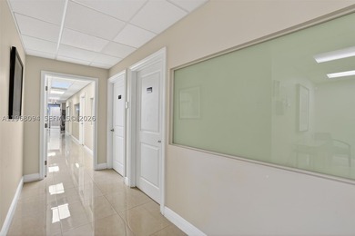 Prime investment opportunity in Miami's established medical - photo 9