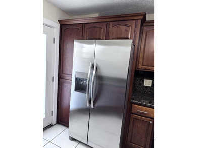 one of the largest unit in area , update kitchen with granite s - photo 3