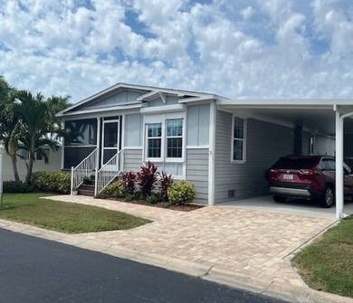 BEST PRICE!.... on this well maintained 2 Bed/2 Bath, Plus Den - photo 1