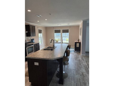BEST PRICE!.... on this well maintained 2 Bed/2 Bath, Plus Den - photo 6