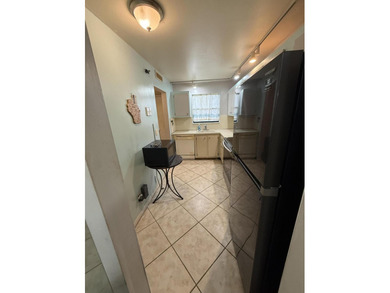Penthouse 4th Floor condo with fabulous garden view. Panoramic - photo 15