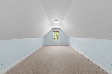 Experience the perfect blend of space, serenity, and convenience - photo 36