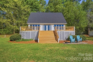 Wake up to breathtaking waterfront views in this beautifully - photo 3