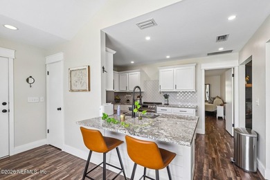 Welcome home to this beautifully renovated 3-bedroom, 2-bathroom - photo 14
