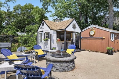 Welcome to this beautifully updated 4-bedroom, 3 full-bath - photo 45