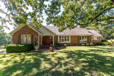 Lake Home For Sale in Savannah, Tennessee