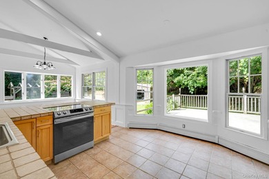 Perfectly positioned **north of Sound Avenue** in one of - photo 12