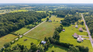 Escape to the country without sacrificing convenience! Nestled - photo 49