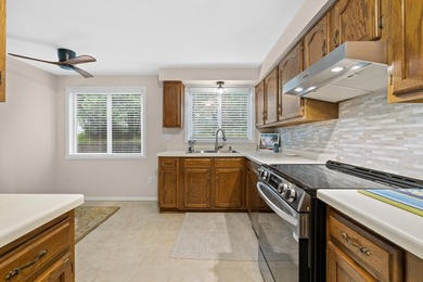 Beautifully updated 3BR/2BA first-floor condo in the rarely - photo 5