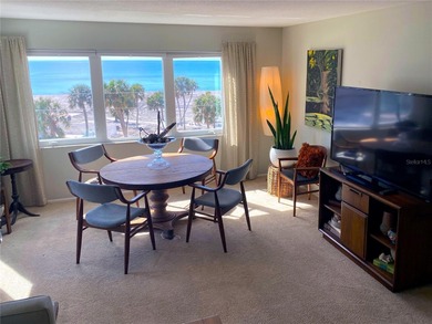 Welcome to a rare opportunity to own a 4th-floor, 2-bedroom - photo 3