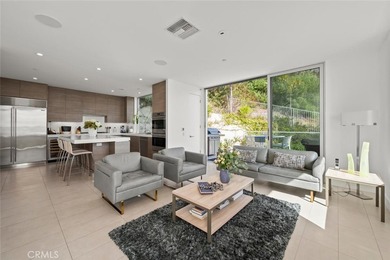 A Masterpiece of Modern Coastal Luxury. From kaleidoscopic - photo 19