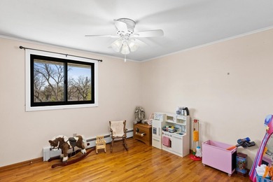 Enjoy beautiful views of Sauk Lake from this well-maintained 5 - photo 19