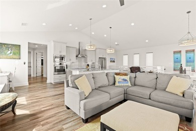 Gorgeous home provides the perfect coastal retreat as an - photo 2