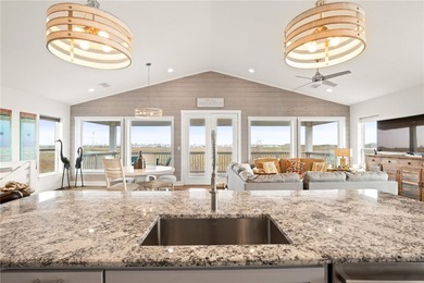 Gorgeous home provides the perfect coastal retreat as an - photo 3