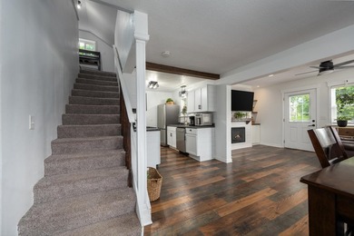 Move-In Ready & Completely Updated! Don't miss this beautifully - photo 24