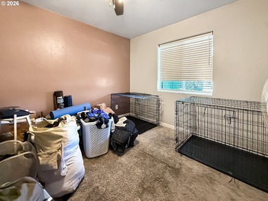 Beautifully updated and versatile property just a short distance - photo 25