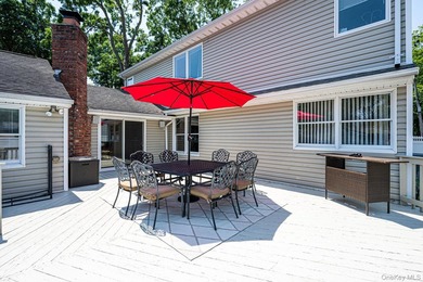 Over 3000 Sq ft post modern colonial on oversized lot with 6+ - photo 43