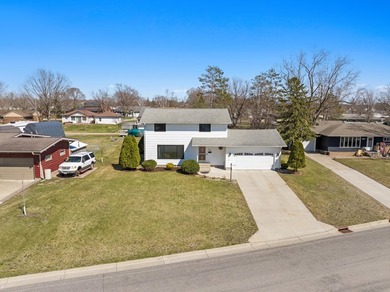 Enjoy beautiful views of Sauk Lake from this well-maintained 5 - photo 47