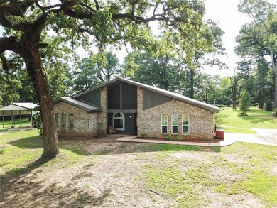 (private lake, pond, creek) Home For Sale in Maud Texas