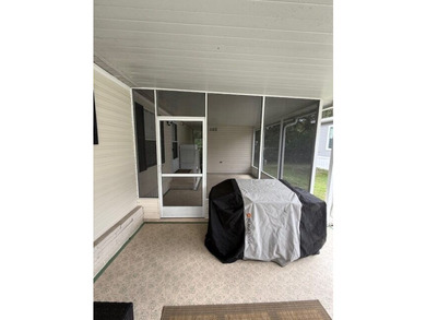Welcome to this beautifully maintained 1998 double-wide home - photo 3