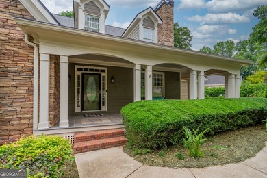 Beautiful 5-bedroom, 4.5-bath home located in the highly - photo 4