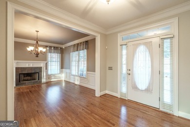 Beautiful 5-bedroom, 4.5-bath home located in the highly - photo 9
