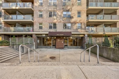 Meadowwood at Gateway, 4th floor, 1-bedroom *F* unit with a