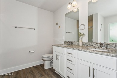 Fully furnished and move-in ready, this perfectly maintained - photo 22